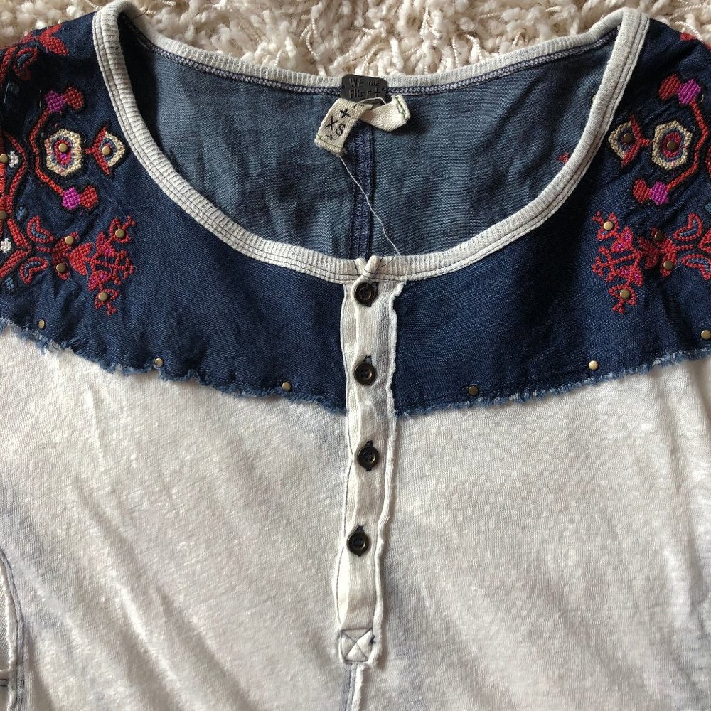 Embroidered Free People 3/4 Sleeve Henley - Picture 2 of 7